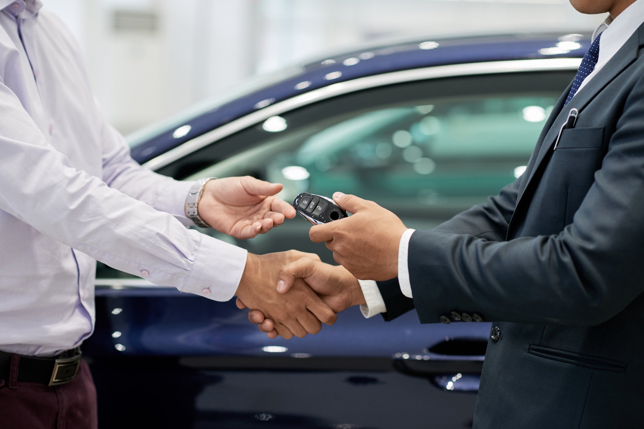 How Real-Time Data Transforms the Car Buyer's Journey