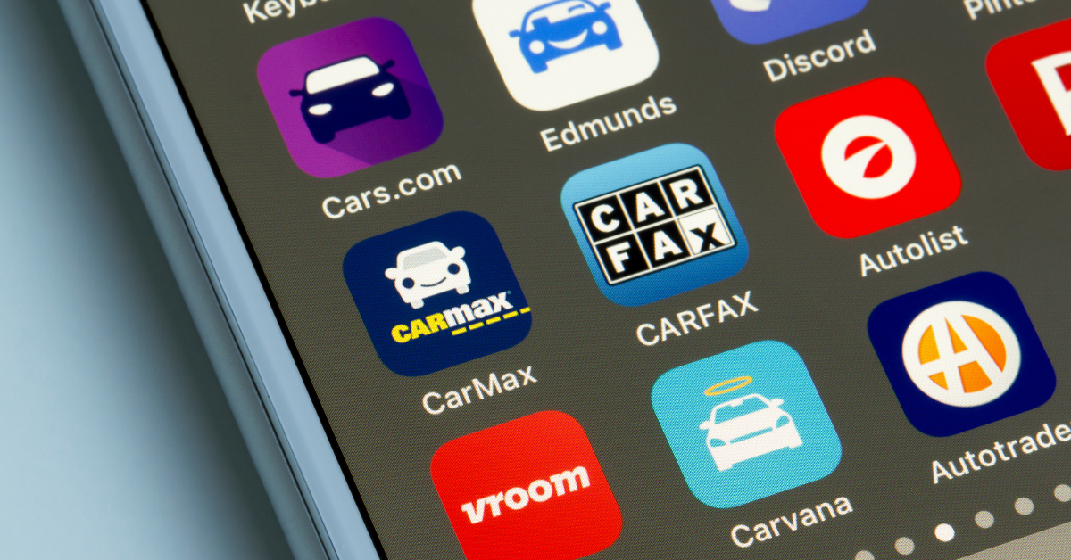 How Car Dealerships Can Compete with Carvana and Vroom